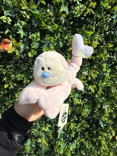 Bnwt blue nose friends limited - friends,
