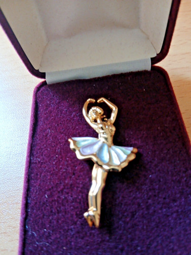 Ballerina brooch h samuel - ,