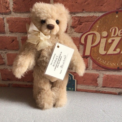 Beautiful alpaca artist bear - alpaca,