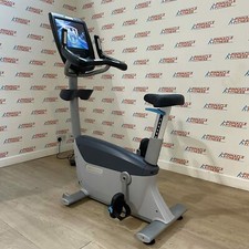Precor UBK 885 Upright Bike