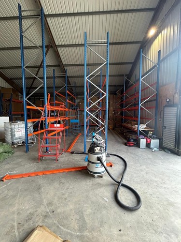 Used warehouse pallet racking - pallet,
