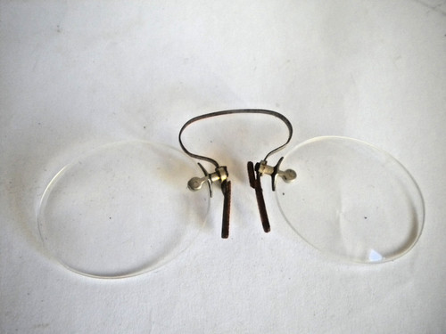 Antique pince nez - pince,
