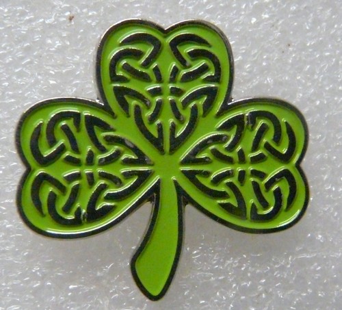 Celtic shamrock pin badge - pin,