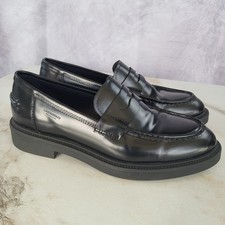 Vagabond Penny Loafers Size