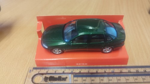 Vauxhall vectra saloon model - b,