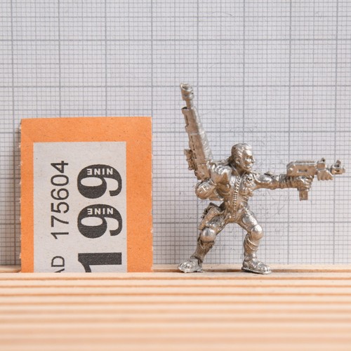 Vintage necromunda van - vintage, saar