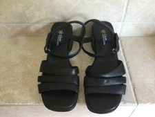 Clarkes ladies springer sandals size 5.5 D