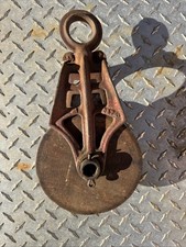 VINTAGE RUSTIC RUSTY STEEL