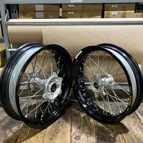Supermoto wheel set - 00-26,