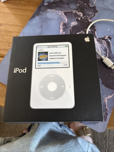 Apple ipod 30gb white silver - ipod,