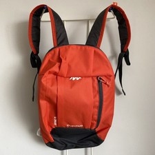 Quechua Backpack / Rucksack /Daypack 10L Ideal For Hiking / Cycling Brand New