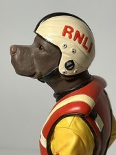 Robert Harrop Chocolate Labrador RNLI Lifeboatman Model Number DP196c 2008