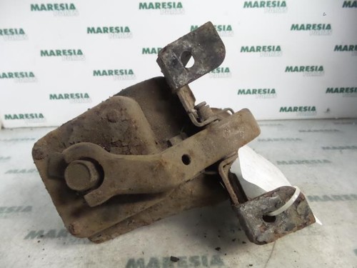 Spare wheel holder - , renault
