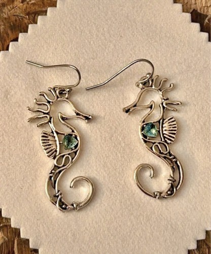 Silver plated seahorse - silver,