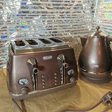 Ready To Use Electric Kettle & 4 Slice Toaster DeLonghi Icona Metallic Rose Set