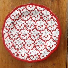 Pioneer Woman 2 red luncheon