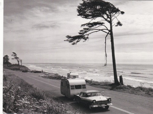 Postcard car pulling - *postcard-"car,