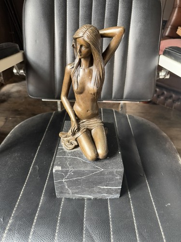Nude girl statue - nude, woman