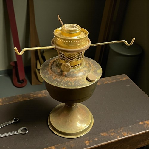 Aladdin model brass oil - brass,