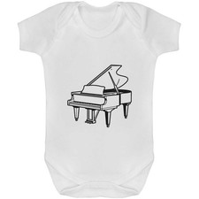 'Grand Piano' Baby Grows /