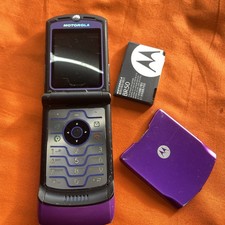 Motorola RAZR V3i purple