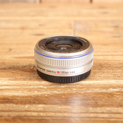 Used olympus 17mm silver - 17mm, f2.8
