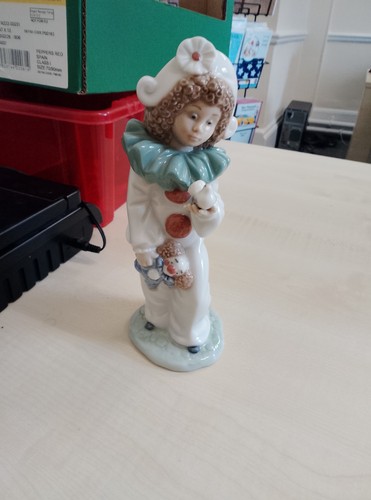 Lladro nao figurine - lladro,