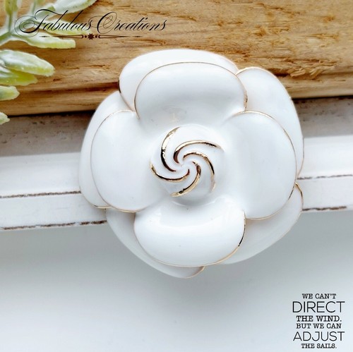 White camellia brooch vintage - white,