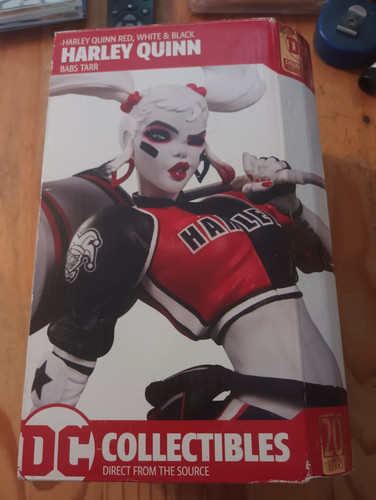 Harley quinn red - dc,
