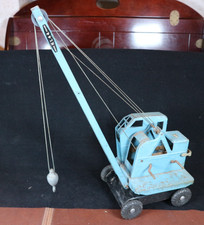 Tri-ang 1950s Jones KL44. Crane ( rarer colour)