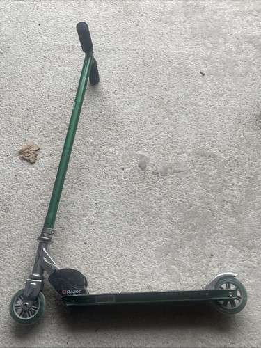 Razor scooter already used - razor, in