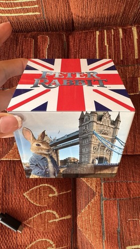 Peter rabbit london themed - rabbit, tin