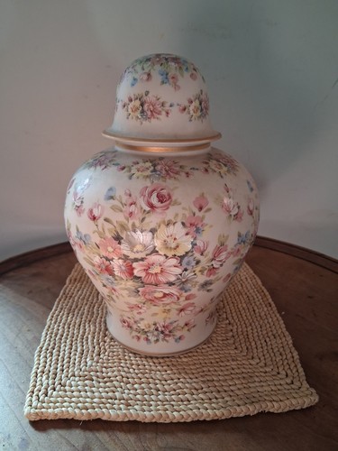 Aveiro ceramic vase with lid - ceramic,