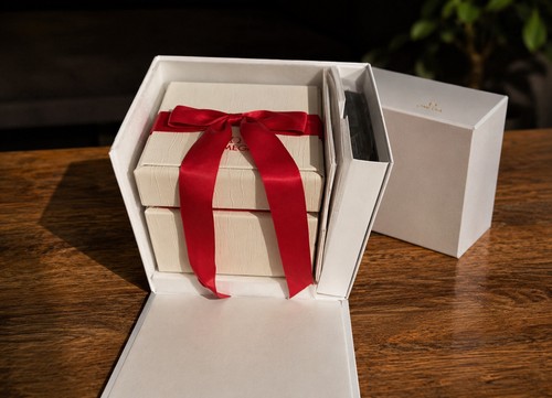 Omega premium watch - watch, box