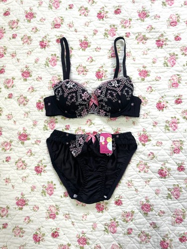 Japanese brand navy lace