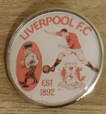 RETRO LIVERPOOL PIN BADGE