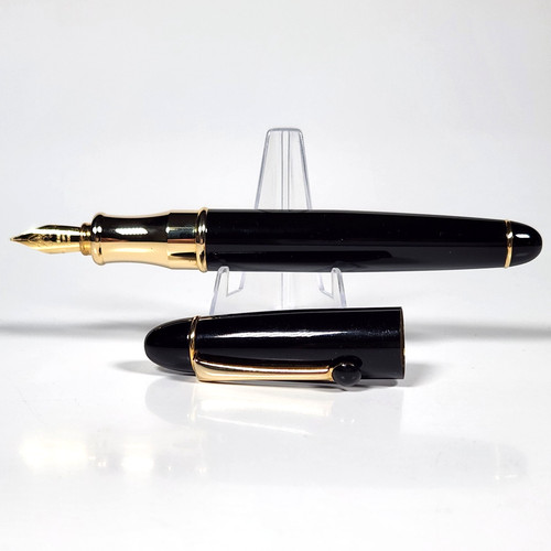 Vintage fountain pen black - vintage,