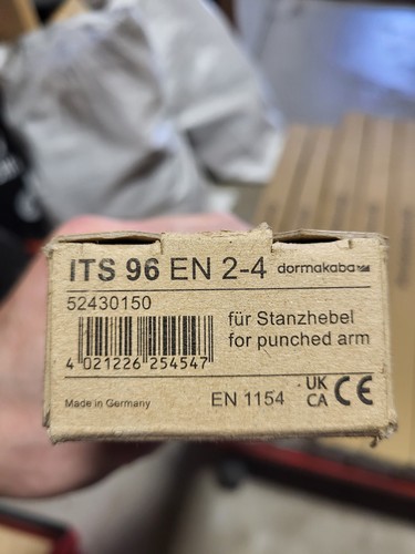 Its96 consealed over - over, head