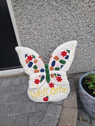 Large butterly welcome - butterly,