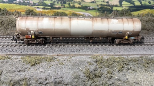 Revolution trains gauge - trains,