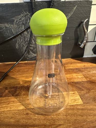 Pyrex kitchen lab measure - , and