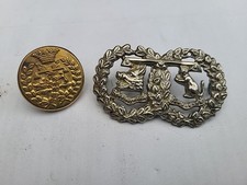 Victorian Officers Coatoe Button Argyll And Sutherland Highlanders Collar Badge