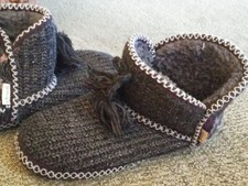 Ladies lines slippers extra