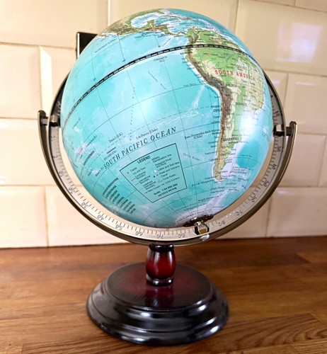 Rotating tabletop world - rotating, globe