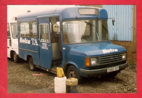 Photo delta taxis of - delta,