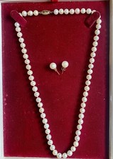 Cultured Pearl necklace and earring set , 9ct Gold Clasp ,+ 10 loose Pearls,