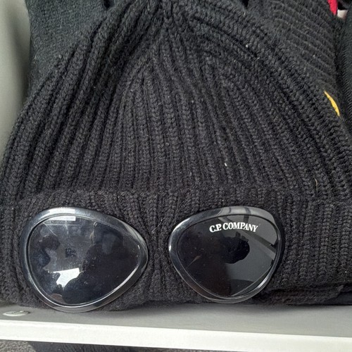 Company black wool - black, knit