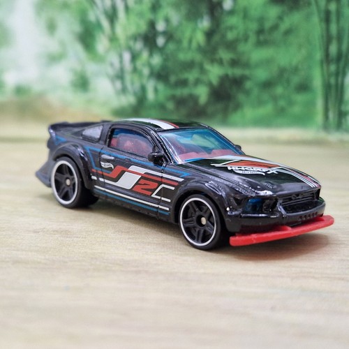 Hot wheels ford - wheels, mustang