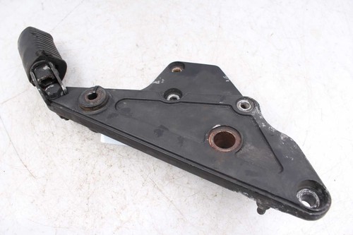 Footrest mounting plate