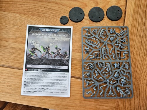 Warhammer 40k necron - 40k, 3